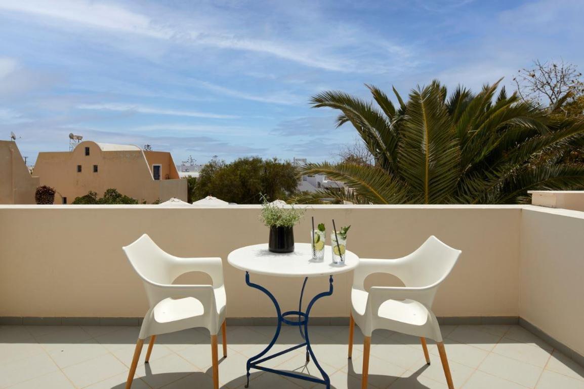 Hermes Hotel Kamari  Exterior photo